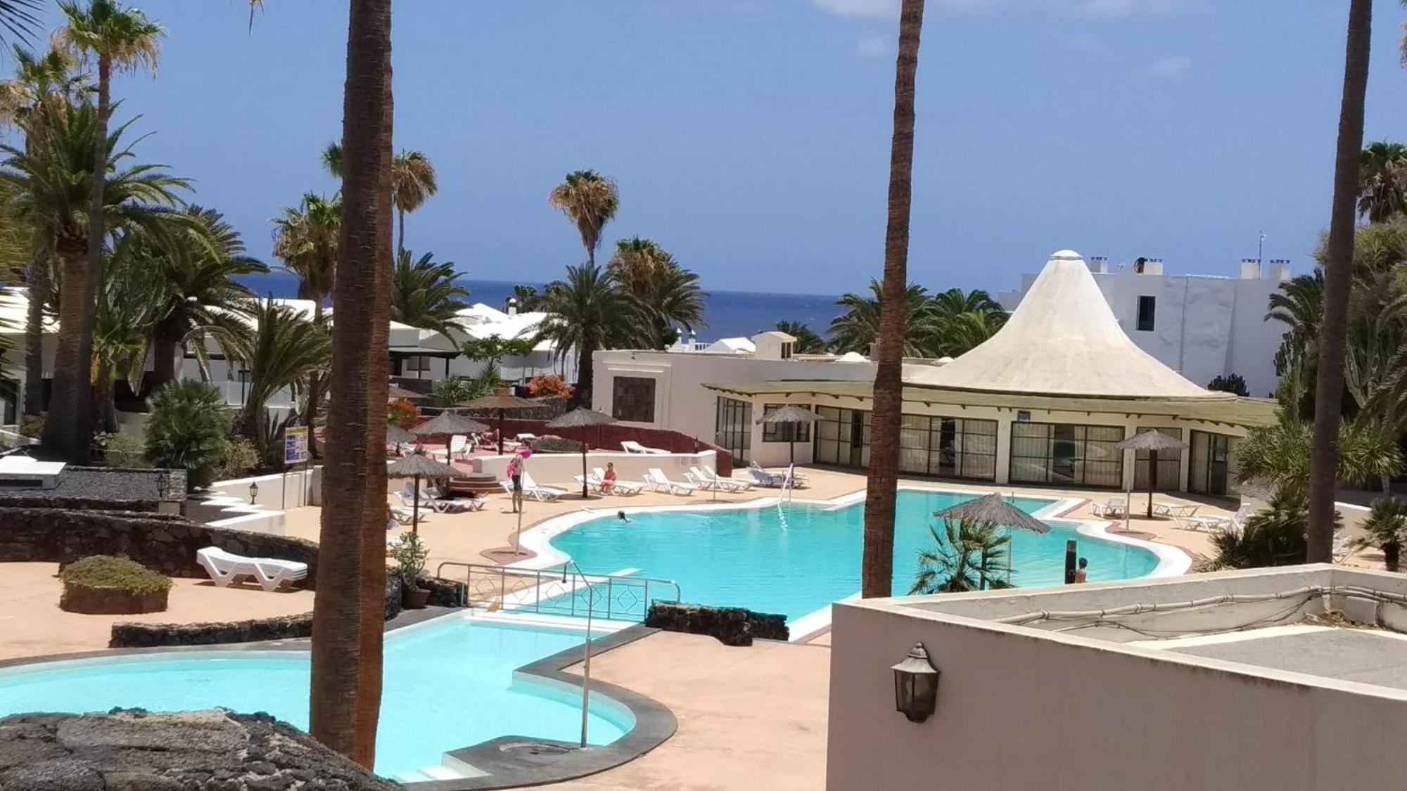 Luxury Apartamento Luz De Mar Complejo Playa Roca Costa Teguise Buitenkant foto